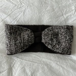 NWOT Lululemon Ear Band